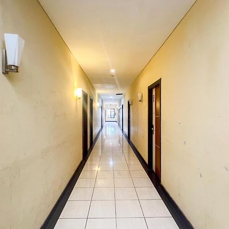Urbanview Trisula Hotel マカッサル エクステリア 写真