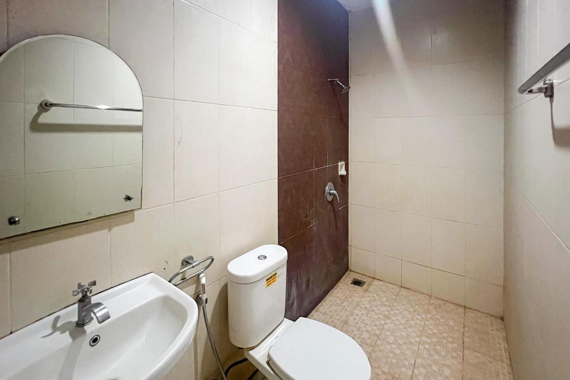 Urbanview Trisula Hotel マカッサル エクステリア 写真